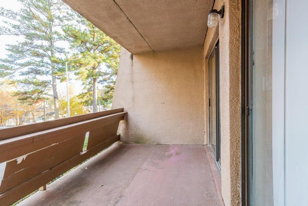 2-Bed, 1-Bath Apartment Near I-24, Great Location ชัททานูกา ภายนอก รูปภาพ
